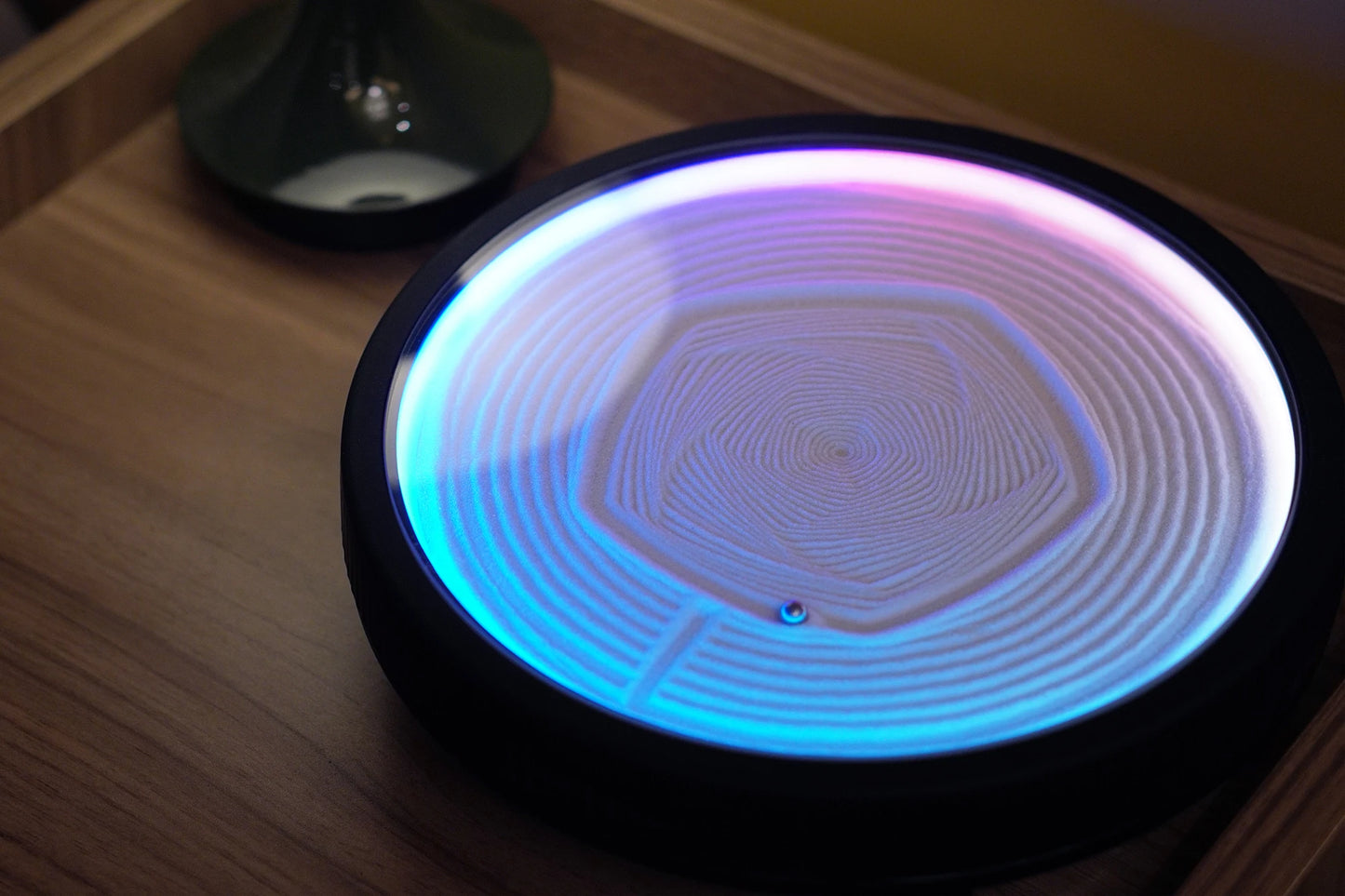 Automatic DIY sand painting robot ornament with customizable patterns, automatic sand art table