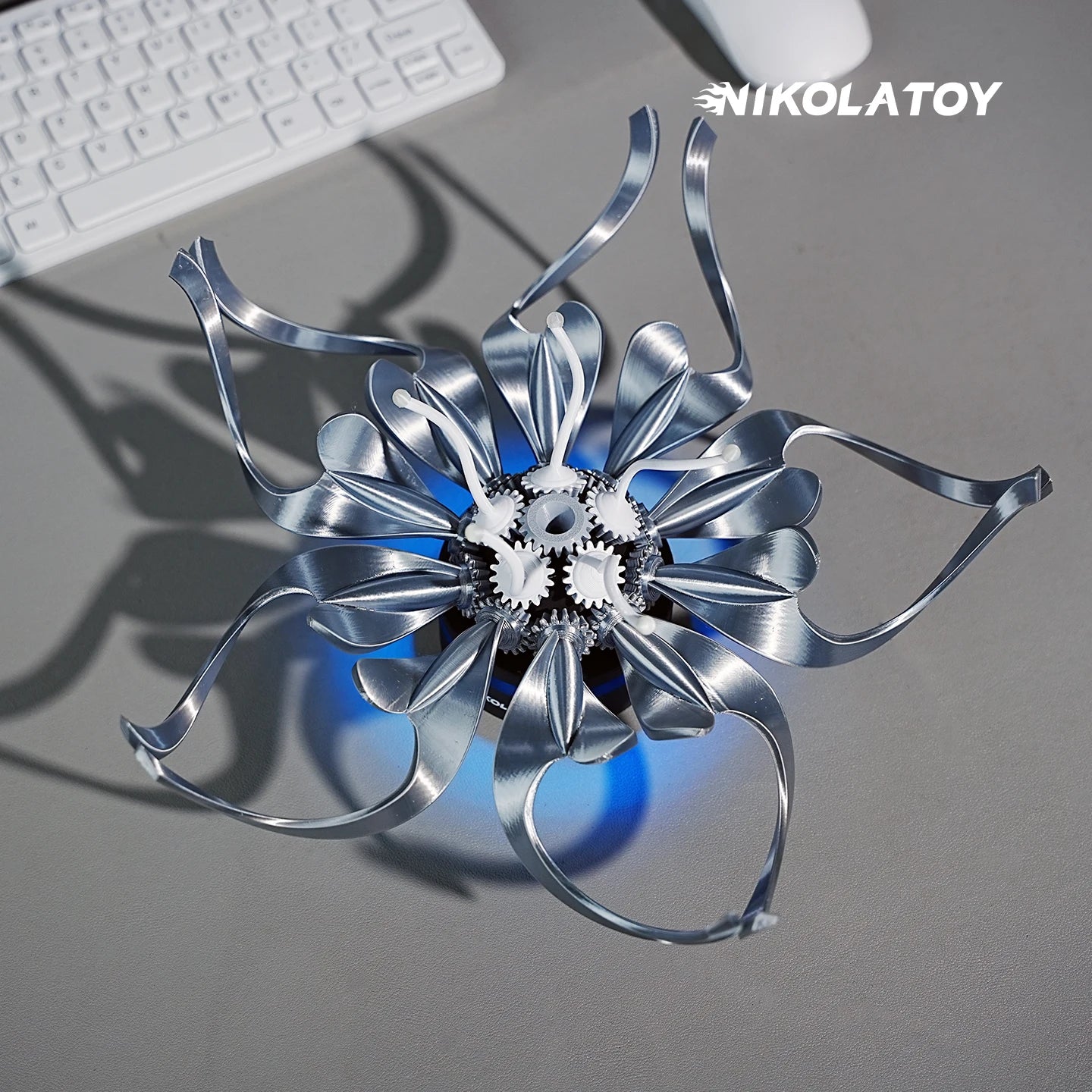 Nikolatoy Saatchi Gallery Modern Aesthetics Visual Art Preserved Flower Desktop Wall-Mounted Mechanical Flower Model Toy