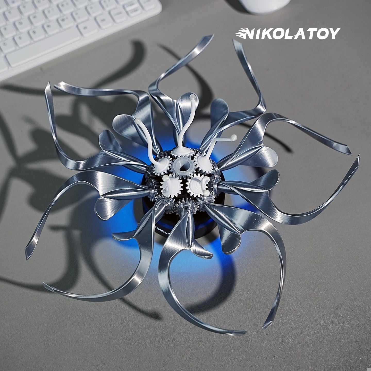 Nikolatoy Saatchi Gallery Modern Aesthetics Visual Art Preserved Flower Desktop Wall-Mounted Mechanical Flower Model Toy
