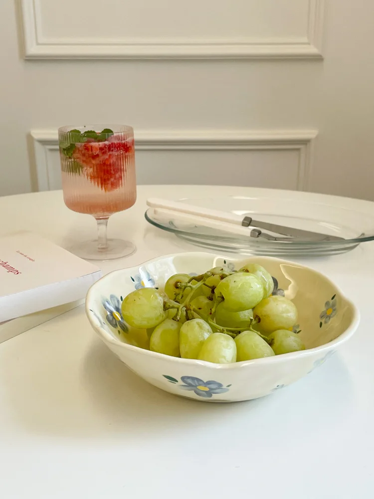 1PCS Ceramic Salad Bowl Hand Pinched Irregular Ins Korean Style Cream Yellow Yogurt Bowl Oatmeal Breakfast Plates Flower Bowl