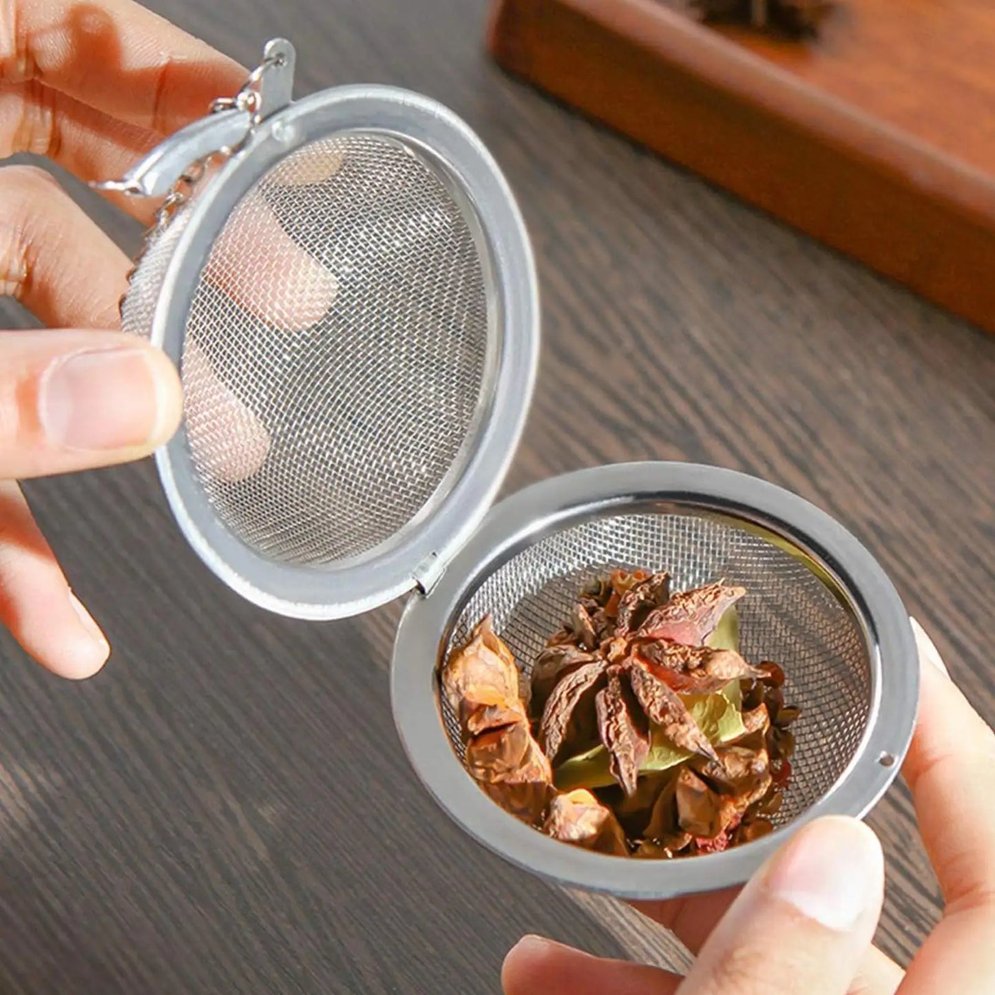 Tea Infuser Ball Stainless Steel Filter Ball Fine Mesh Tea Sieve for Matcha Coffee Baking Cooking Travel Work Kitchen Cocktail