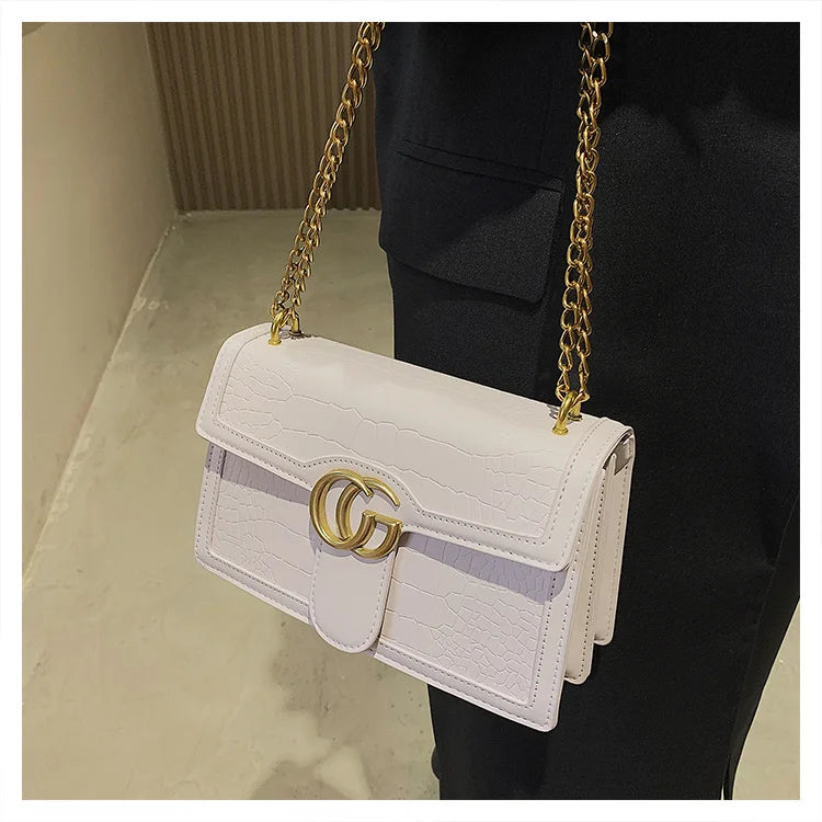 Underarm bag for women, 2025 new style, fashionable and trendy, embossed chain bag, versatile crossbody bag, shoulder bag