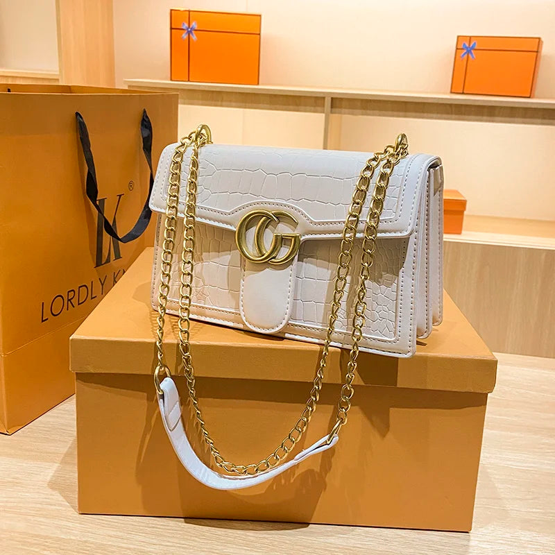 Underarm bag for women, 2025 new style, fashionable and trendy, embossed chain bag, versatile crossbody bag, shoulder bag