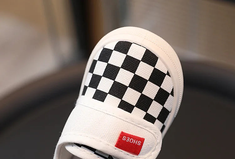 Children's Canvas Shoes Four Seasons Paragraph Boys and Girls Cloth Shoes Soft Non-slip Breathable Not Hot Baby Casual Shoes