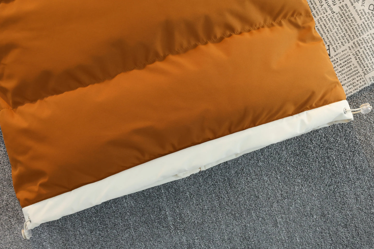 Men's Color-Block Puffer Vest with Removable Hood - Zip Closure & Flap Pockets, Water-Resistant Warm for Winter Casual Outfits