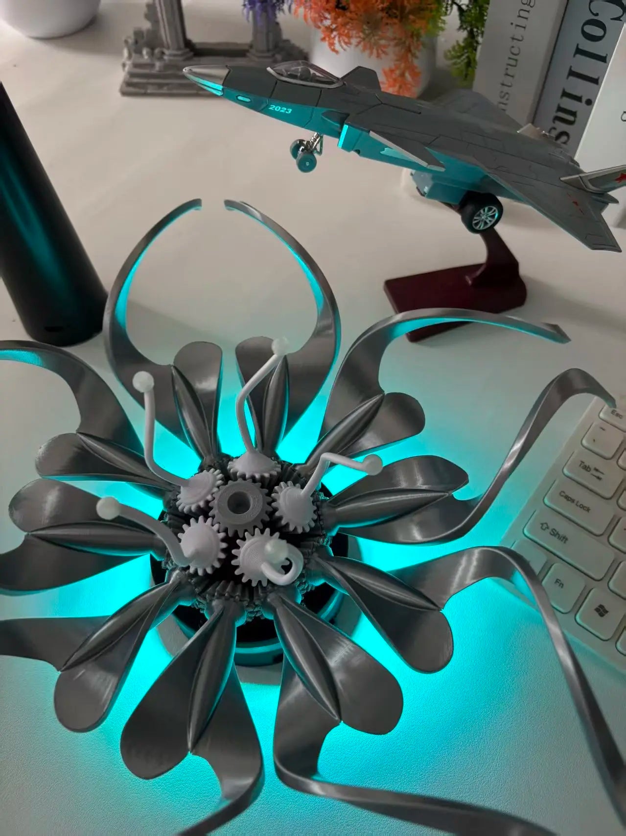 Nikolatoy Saatchi Gallery Modern Aesthetics Visual Art Preserved Flower Desktop Wall-Mounted Mechanical Flower Model Toy