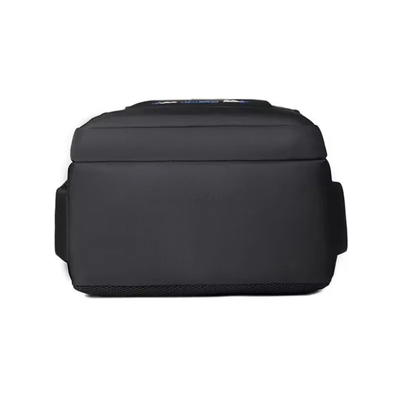 Neutral style backpack suitable for both men and women,used for daily work and travel,also suitable for students as a schoolbag