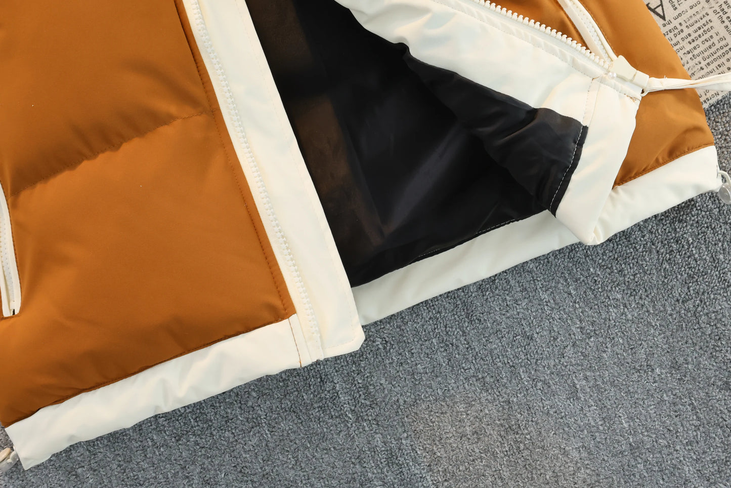 Men's Color-Block Puffer Vest with Removable Hood - Zip Closure & Flap Pockets, Water-Resistant Warm for Winter Casual Outfits